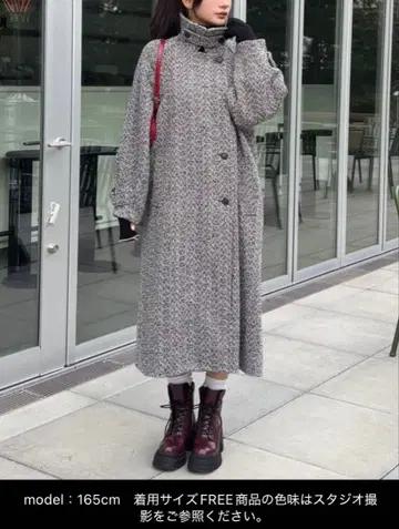 두꺼운 원단 그레이 계열 롱 코트