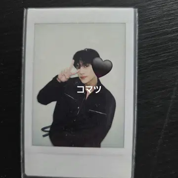 ATEEZ 우영 사인 포함 폴라로이드