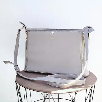 REA RARE 쿠루아 회전식 숄더백 그레이지 이타백 리아레아