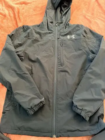 언더아머 겉옷 MD