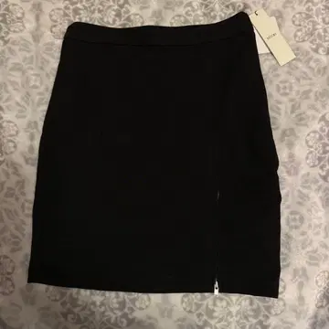 리젝시 블랙 타이트 스커트 앞 지퍼