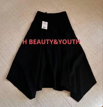 택 포함 새상품 H BEAUTY&YOUTH 변형 플레어 스커트