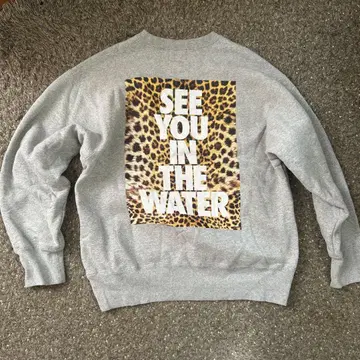 MAGIC NUMBER 레오파드 무늬 맨투맨