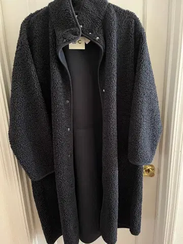 유니클로 블랙 롱 코트