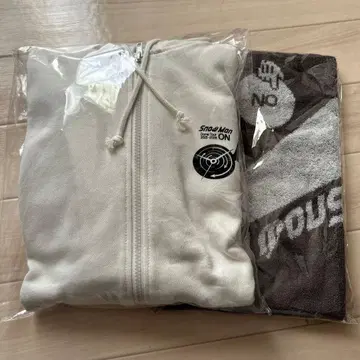 SnowMan 2025 ON 후드티 L과 페이스 타월 세트