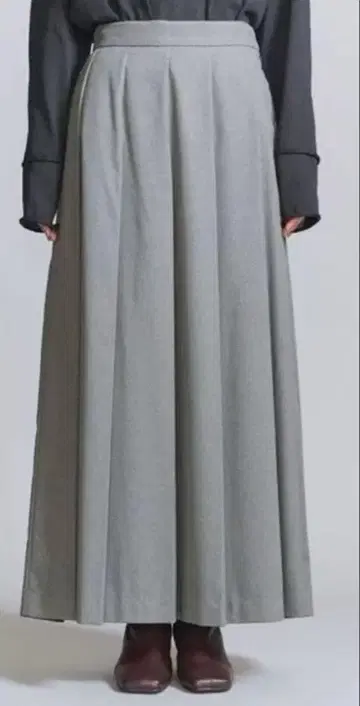 BEAUTY UNITED 그레이 플리츠 스커트 S