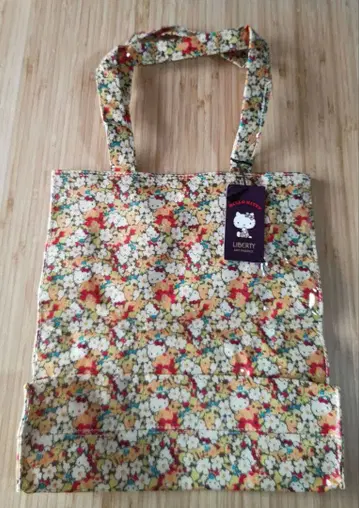 헬로키티 리버티 Samantha Thavasa LIBERTY 토트