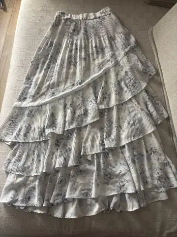 LILLIAN CARAT 꽃무늬 롱 스커트 사이즈 1