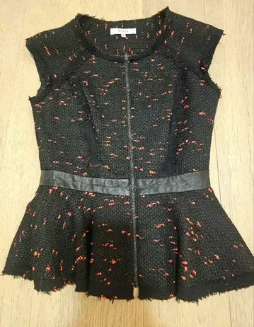 새상품급 MILLY 트위드 슬리브리스 자켓