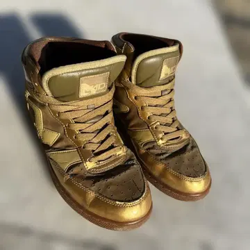 골드 하이컷 스니커즈 머드풋 MADFOOT