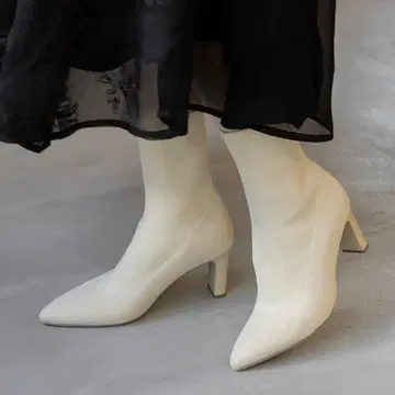 RANDA 란다 스트레치 플레이트 힐 삭스 부츠