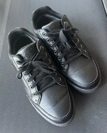 새상품급! 스케쳐스 가죽 스니커즈 워터프루프