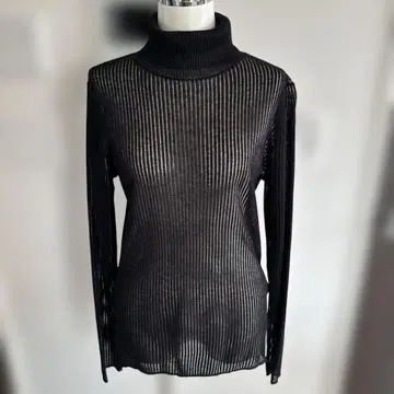 JUSGLITTY 터틀넥 긴팔 상의