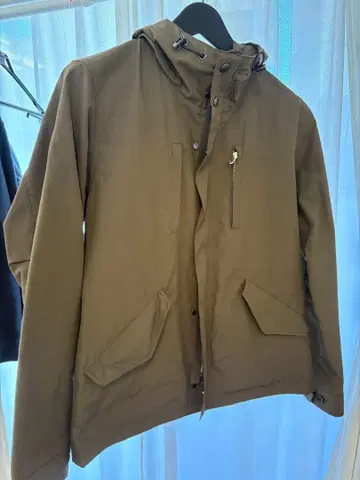 nano universe 마운틴 후드티 올리브