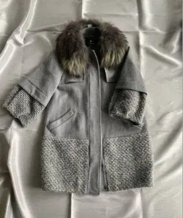 그레이스 콘티넨탈 퍼 코트 38 사이즈