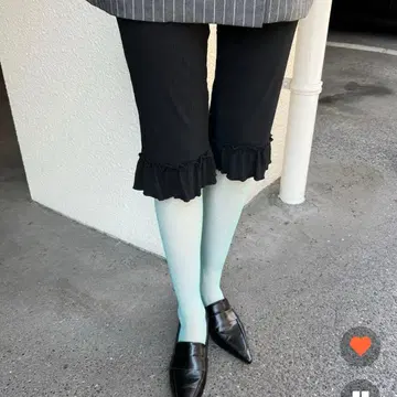 허리 프릴 카프리 팬츠