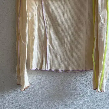 Base range 하이넥 티셔츠