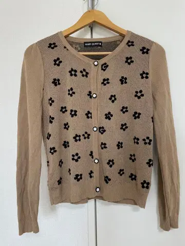 [ 새상품급 ] MARY QUANT 꽃무늬 가디건 긴팔