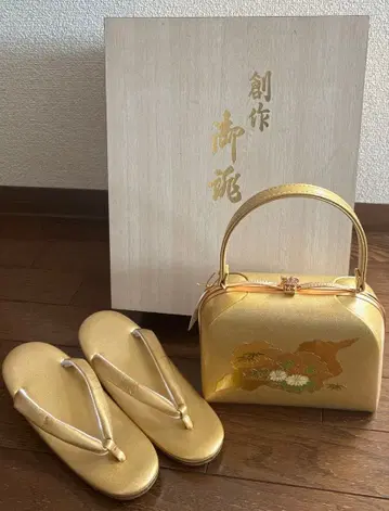 킨와시 상표 일본 의류용 골드 컬러 조리 및 핸드백 세트
