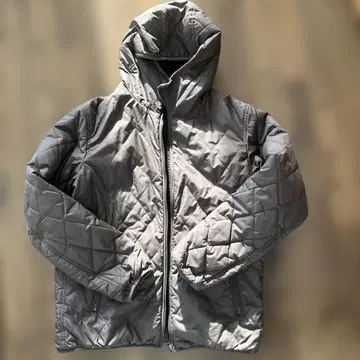 유니클로 퀼팅 자켓 브라운