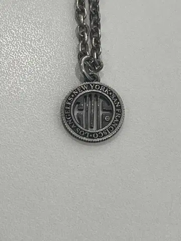 huf 실버 로고 펜던트 목걸이