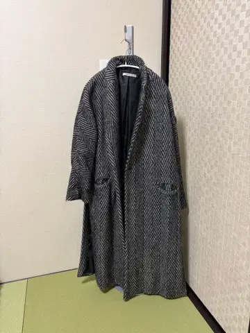 RADIATE 헤링본 롱 코트