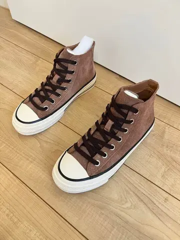 브라운 스웨이드 하이컷 스니커즈 240