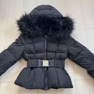 GYDA 블랙 다운 자켓