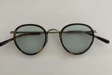 올리버 피플스 MP-2 리미티드 에디션 미야비