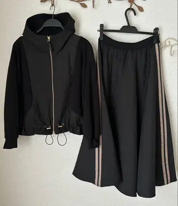 새상품급 레스피기 블랙 셋업 후드 부착 후드티 맥시 길이 스커트