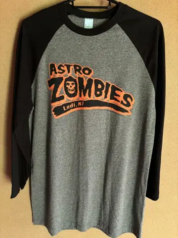 ASTRO ZOMBIES MISFITS 138 7부 소매 티셔츠