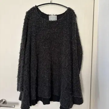 BEARDSLEY 다크 그레이 니트 오픈백