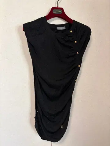 McQ XS 사이즈 블랙 골드 라메 드레이프 니트 튜닉 반팔