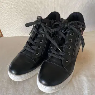 힐업 키라키라 스니커즈 M