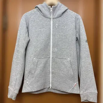 MAMMUT 후드 부착 후드티