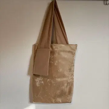 베이지 새틴풍 토트백