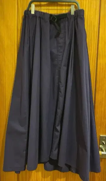 niko and - 롱 스커트