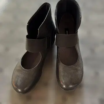 새상품급 KEIKO KISHI 블랙 부츠 24.5cm