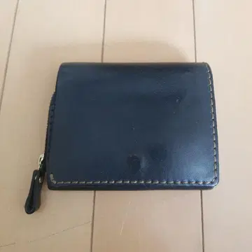 HERZ 네이비 접이식 지갑