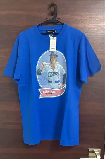 미사용 택 포함 엘튼 존 T셔츠 M 사이즈 파랑