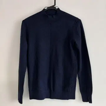 새상품급 바나나리퍼블릭 네이비 크루넥 긴팔 니트 캐시미어 혼방