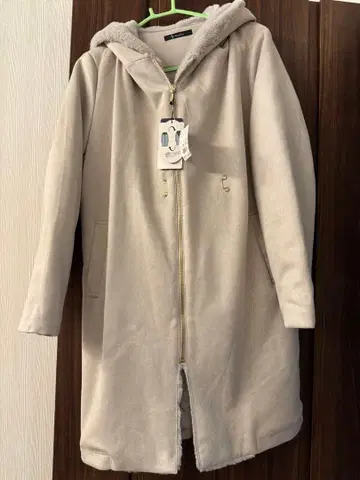 새상품 여성용 코트 2way M 사이즈