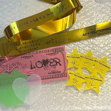 TXT ACT:TOMORROW 낙하물 금테 은테 사인 포함 별