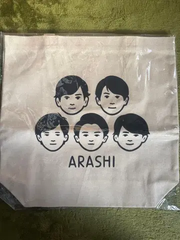 폭풍을 여행하는 전시회 토트백