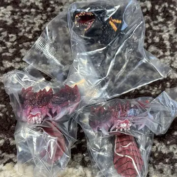 제일복권 고질라 E상 몬스터 헤드 버닝고질라 디스트로이어 2개