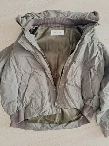 프레이 아이디 카키 다운 자켓