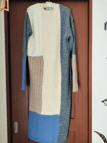 택 포함 새상품 블로킹 니트 원피스