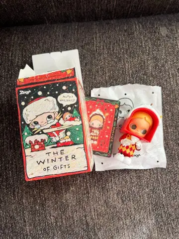 Zsiga The Winter of Gifts 피규어