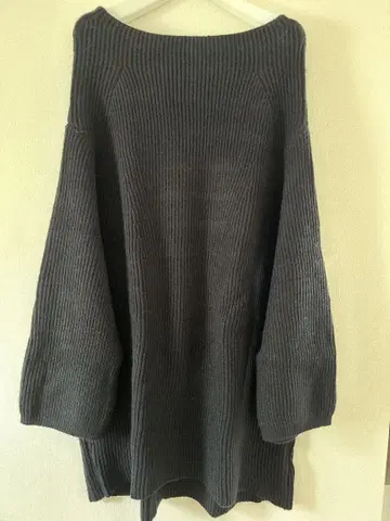 베이스먼트 온라인 드롭 숄더 보틀넥 니트 블랙