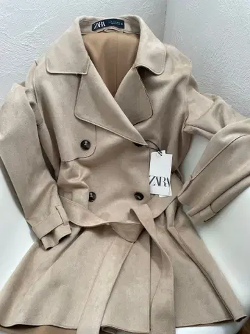 ZARA 베이지 트렌치코트